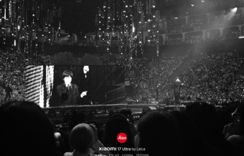 这场以怀旧为主题的演唱会对90后、00后观众分别意味着什么？|校服|情感|徐良|代际|时代