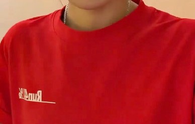 公众和粉丝如何看待彭小苒带伤坚持工作的态度？|艺人|敬业|职业|质疑|工作室