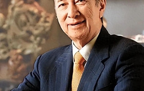 临终将“私生子”交给何超琼，赌王下的这盘大棋，到5年后才看懂 